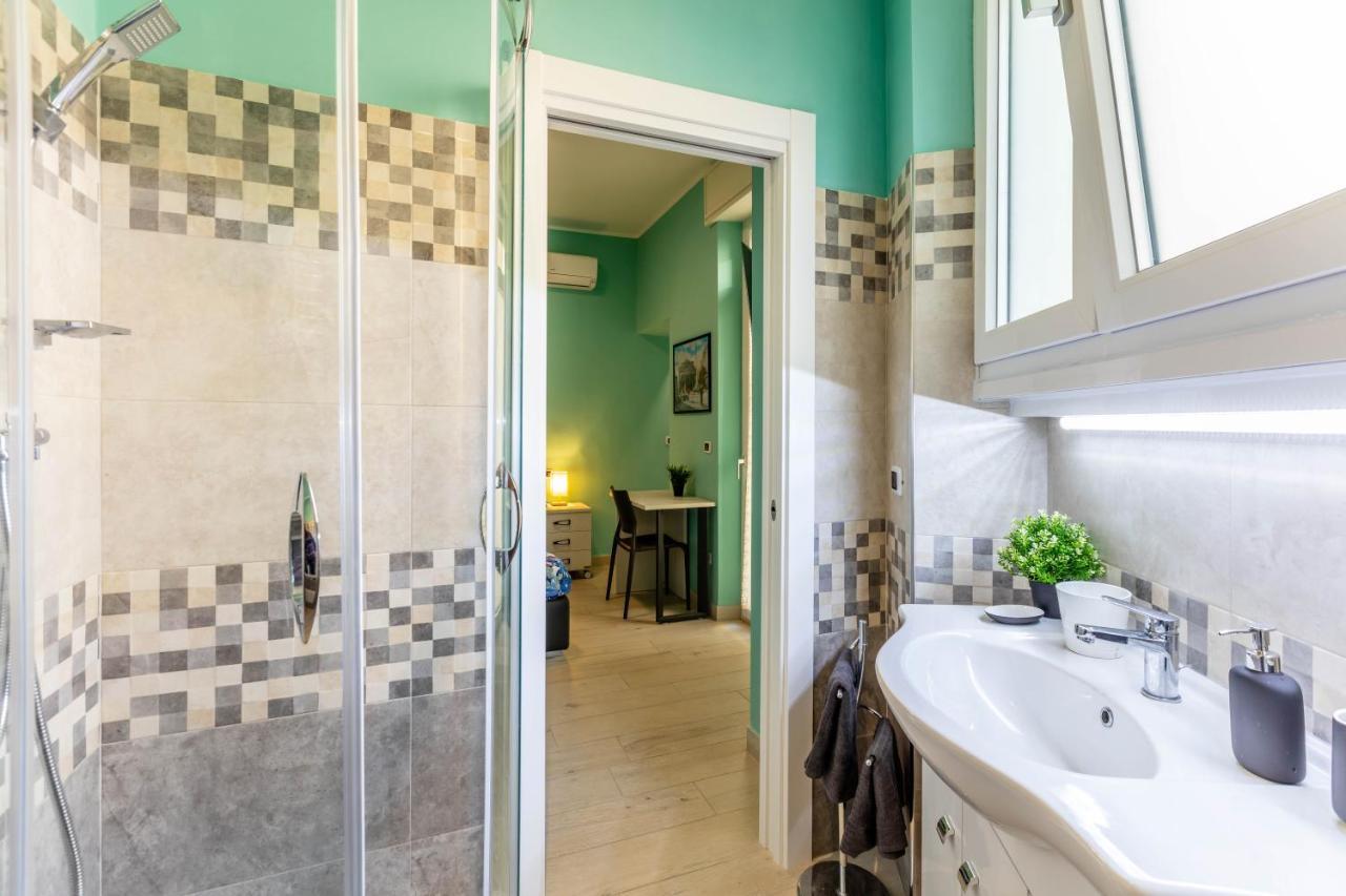 Hostly - Art & Color Rome Midtown - 3Br 2Ba Apartman Kültér fotó